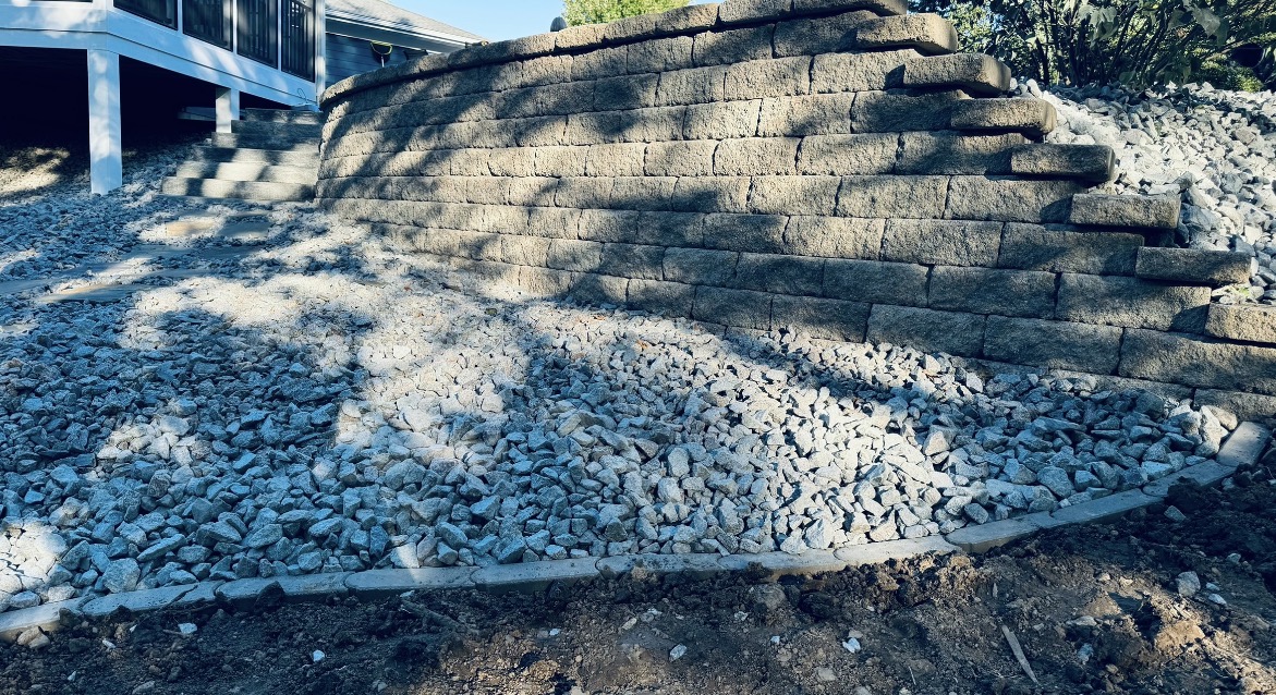 Block retaining wall